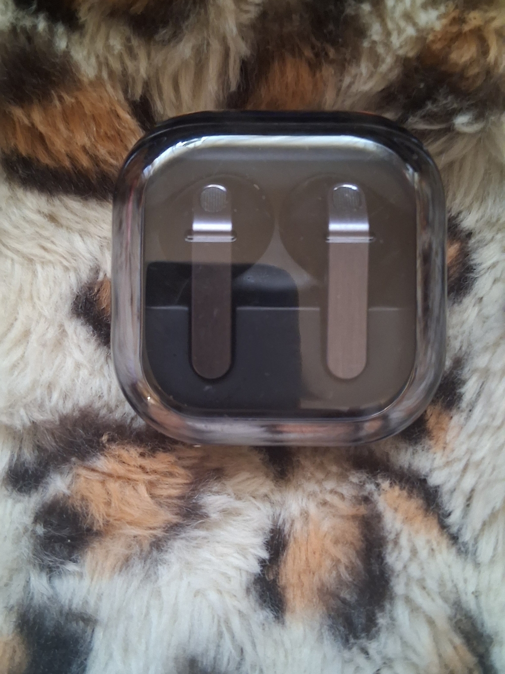 Samsung Black Wired Earbuds with Clear Square Case